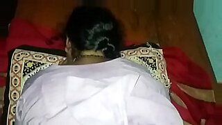 suhagrat mom share bedroom son sleeping in night 3gp sex video free download6