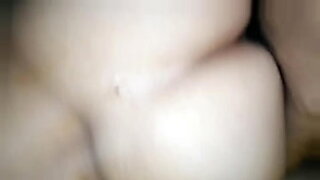 sunny leone xxxs hard from using a dildo