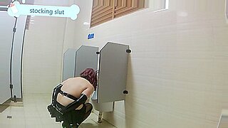 anal in toilet public