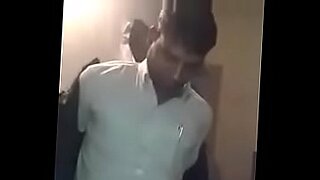 indian bhabhi caught devar manstrubating